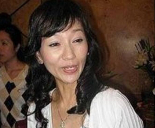 赵雅芝卸妆后素颜照