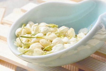 茉莉花茶的功效，这五个女人喝茉莉花茶营养功效