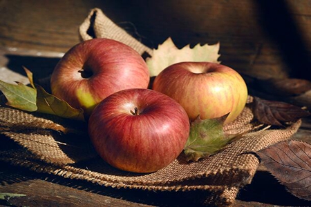 月经期间吃什么水果好？这三个食物女人月经敞开吃