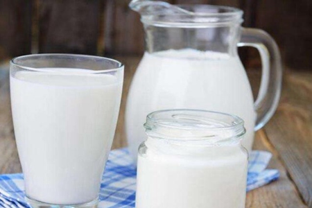 吃什么补钙，这四个食物多吃能预防骨质疏松