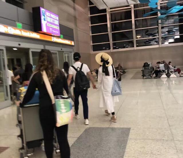 范冰冰李晨恋情三周年去国外度蜜月?疑似好事将近,