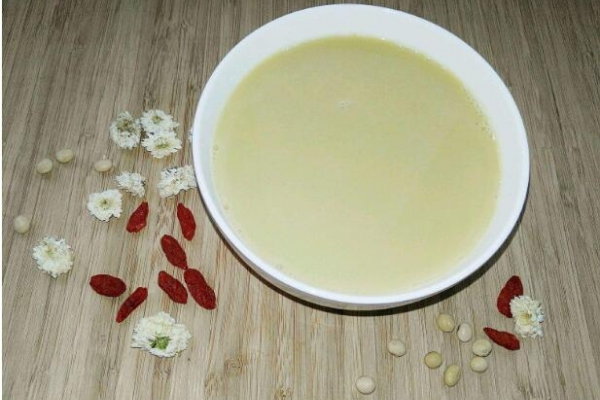 夏天养肝明目的饮品