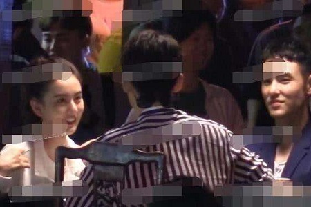 宋祖儿深夜密会阮经天，宋祖儿卖萌撒娇引人注目