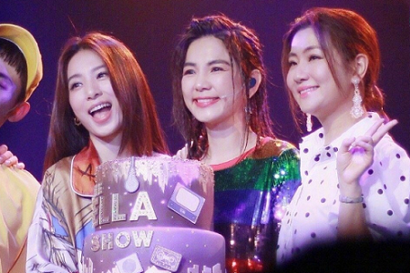 Ella生日会SHE完美合体，曾经的男人婆如今的幸福女郎