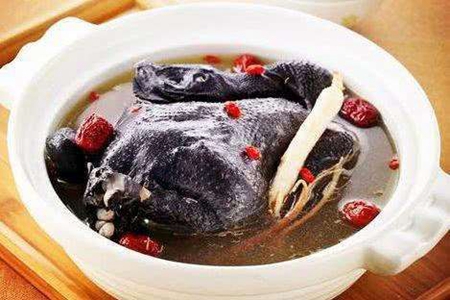 乌鸡汤的功效与作用,这5种吃法滋补效果翻倍