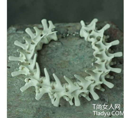 夸张造型骨骼手链
