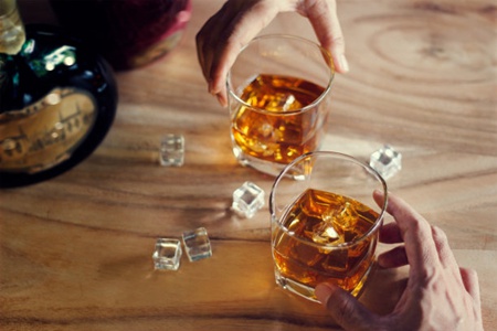 喝酒头疼怎么缓解,这五个方法能缓解喝酒后胃难受症状