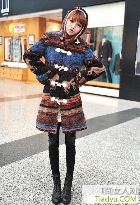 皮草肩领装饰纯色皮衣外套