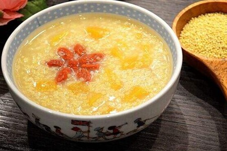 小米粥怎么煮好吃又营养？小米粥的做法和功效