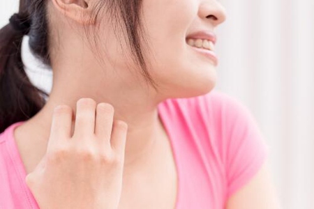 浑身瘙痒是大病的前兆？这五个疾病的警示信号不要不在乎