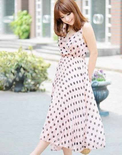 简洁时尚甜美萌系女孩靓搭