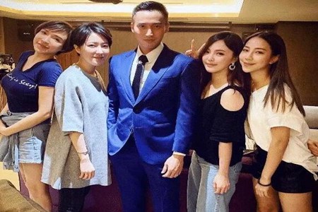 阿娇离婚后首现身,阿娇离婚后首现黑脸拒谈赖弘国