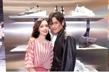 向佐郭碧婷不再合体捞金,向佐否认郭碧婷怀孕