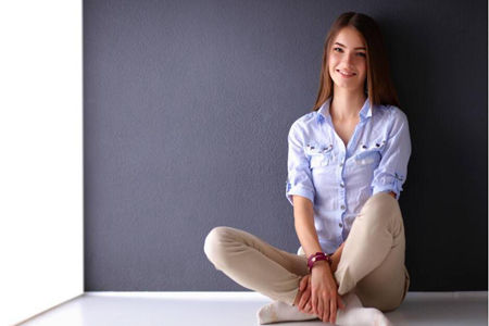 脸色极黄面部枯萎，就需要清热毒滋养脾血