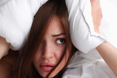 经常失眠是什么原因?这四个原因改善能提高睡眠质量