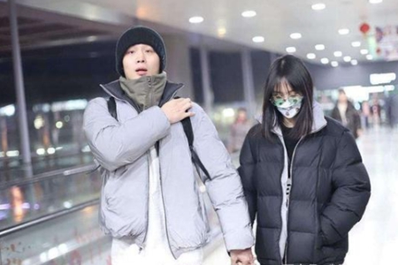 张恒发文暗讽郑爽,嘲笑郑爽是粪窑,网友:这操作有点LOW