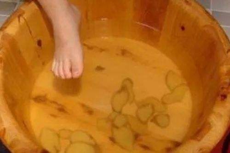 女人每天泡脚的好处,这三个泡脚多长时间最好
