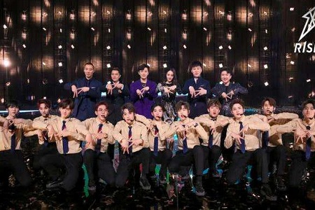 《2019创造营》总决赛落幕,何洛洛虽错过高考但却顺利成团