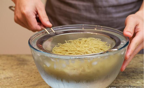 韩国冷面的做法大全及冷面汤的正宗调配法