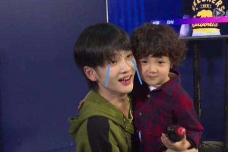 豪豪把周震南认成王嘉尔 周震南：原来我不配拥有名字 太南了