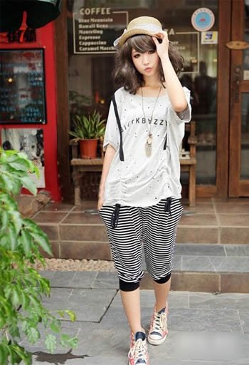 让T恤单品也散发出艺术气息