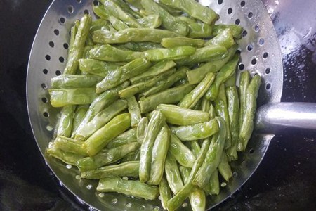 四季豆怎么做好吃?干煸四季豆的做法家常