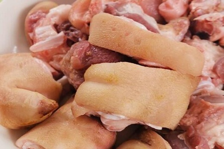 猪蹄怎么炖好吃？黄豆炖猪蹄的做法和配料