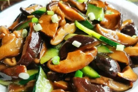香菇怎么做好吃？这三道香菇家常做法鲜香可口