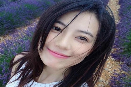 赵又廷高圆圆女儿正面照曝光，小宝贝模样像妈妈萌化众人