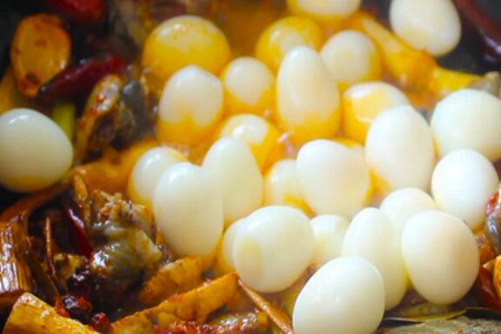 甲鱼怎么做法好吃，甲鱼烧鹌鹑蛋做法窍门