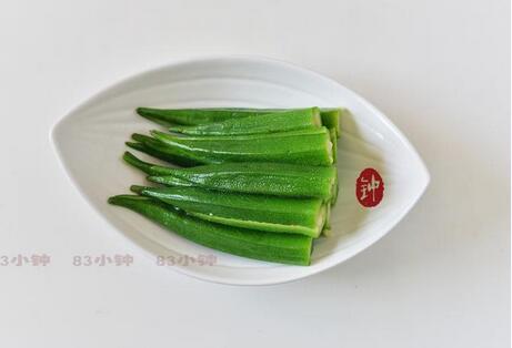 春节菜谱简单好做的菜白灼秋葵的做法大全