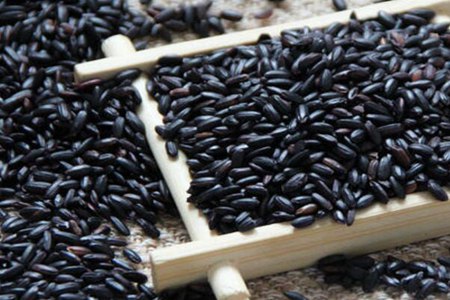 黑米的功效与作用，这五个女人每天吃黑米的好处