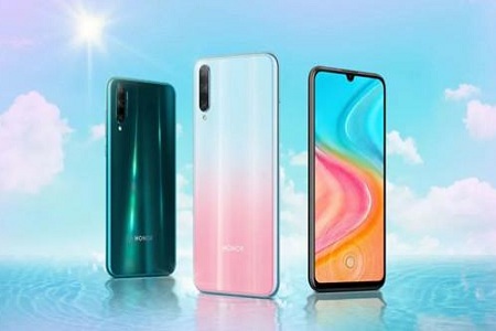 注孤生白敬亭新手机上热搜,爱鞋如命小白解锁新身份