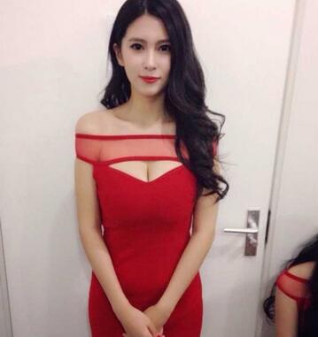 钟鹿纯自拍不慎录入声音 钟鹿纯回应与王思聪恋情