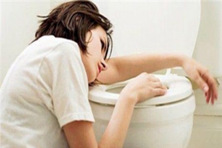掌握缓解孕吐的方法,轻松帮助孕妇度过艰难时期