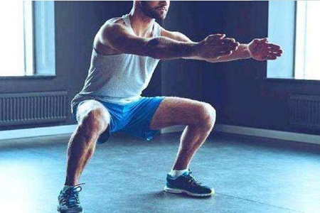 深蹲可以提高性功能吗?这三个男人练深蹲的好处