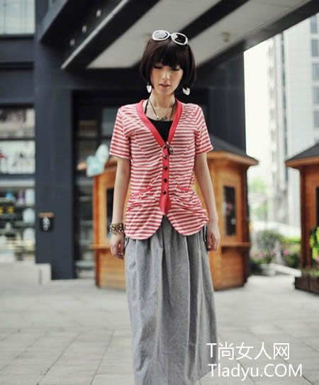 韩范小妞T恤 短裙清爽搭