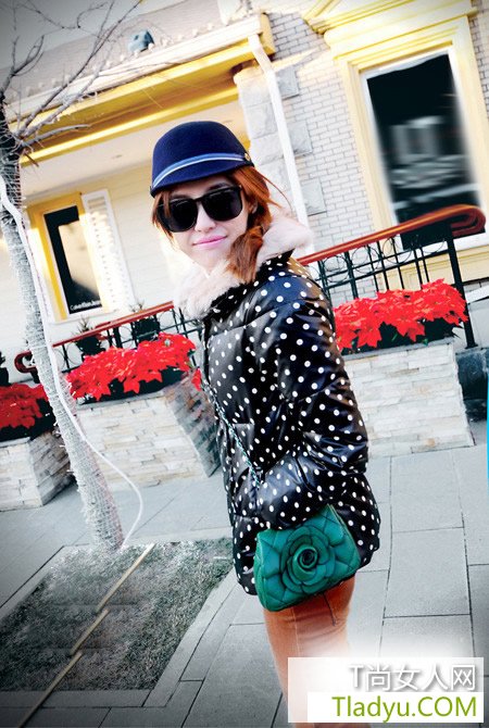 帅气街拍范儿皮草毛领连帽纯色暗扣皮衣