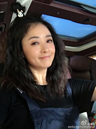 蒋欣机场收恐怖礼物当场退还 蒋欣演过哪些电视剧？