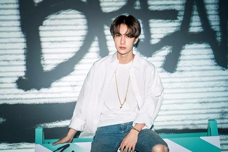 厨房小白王一博拍黄瓜味道绝了,钱枫汪涵都被吃出表情包