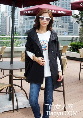 初秋街头风性感Queen