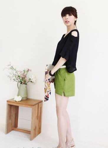 轻盈水感罩衫夏日不可或缺的百搭单品