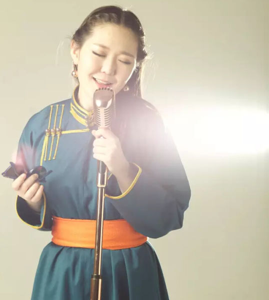 吉祥三宝诺尔曼