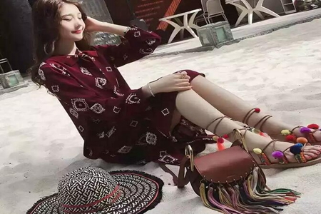 女人服饰初春连衣裙,穿搭这4条能美美的撩汉