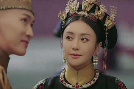 富察容音白月光生辰，她便是那朵铿锵玫瑰