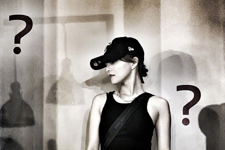 范玮琪称未伤害过张韶涵,张韶涵发问句表达内心想法