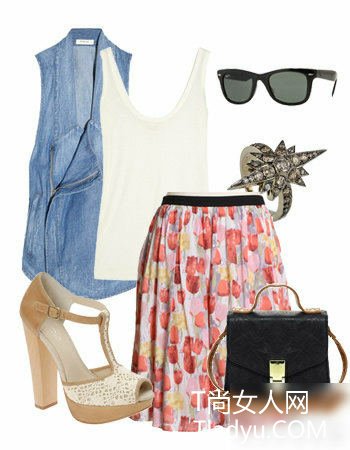 小辣椒私服出街 掌控长裙搭配