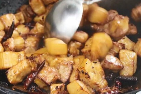 红烧肉的家常做法,家庭做红烧肉的步骤肥而不腻