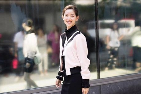 奶茶妹妹章泽天回怼网友原因 与刘强东现状如何是否已离婚?