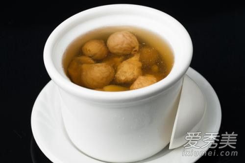 川贝炖瘦肉小孩能吃吗 川贝炖瘦肉要放盐吗